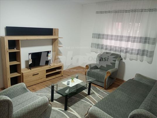 2.5 soban stan Cvetkova pijaca