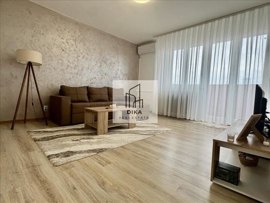 Bulevar Vojvode Mišića, odličan, 3.0