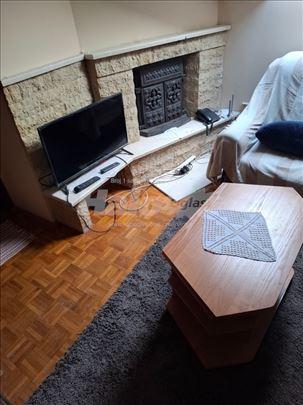 Izdaje se trosoban stan na Zvezdari kod Liona