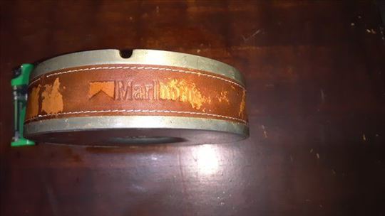 MARLBORO-masivna metalna pepeljara