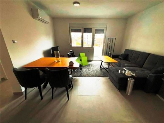 Nov dvoiposoban stan sa parkingom, Crveni Pevac ID