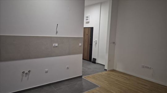 Nov jednosoban stan na Grbavici