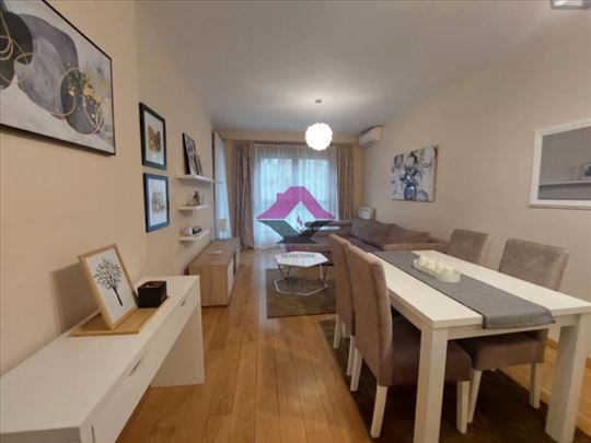 Palilula Central Garden 2.0 lux stan sa garažnim m