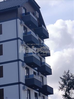 Prodaja opremljenog apartmana Zlatibor , centar