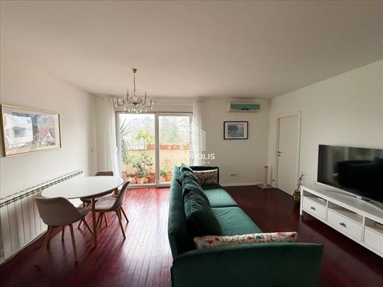 Sređen, dupleks, savršena lokacija, Miljakovac