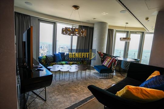 St. Regis - Lux stan sa pogledom na reku