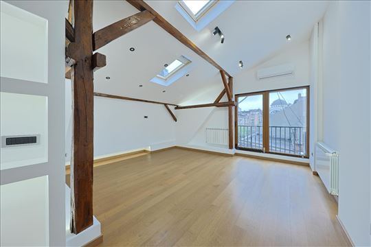 Vračar – luksuzan stan u srcu Beograda