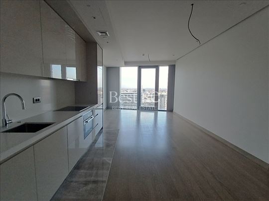 Ekskluzivan stan u St. Regis Belgrade