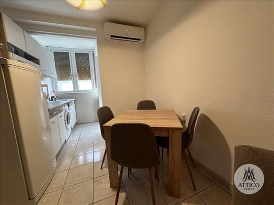 Izdaje se dvoiposoban stan – Sajmište