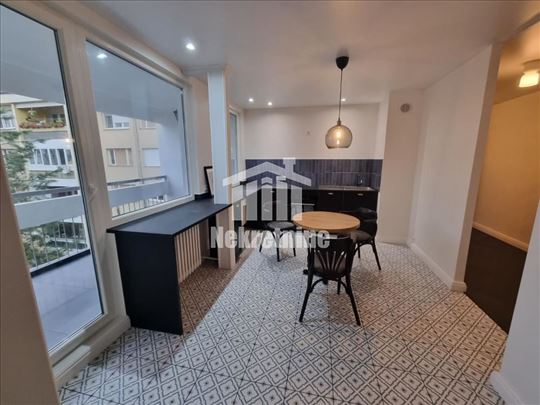 Lux namešten uknjižen stan ID#1663