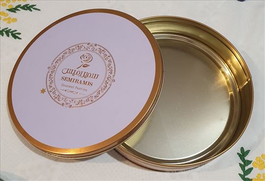 Metalna kutija okrugla