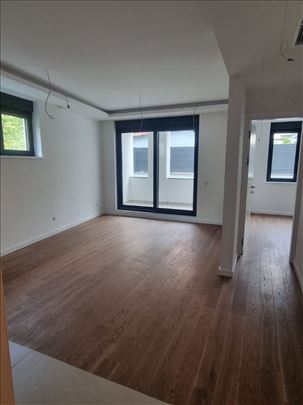 Novogradnja kod Marakane - odmah useljiv trosoban