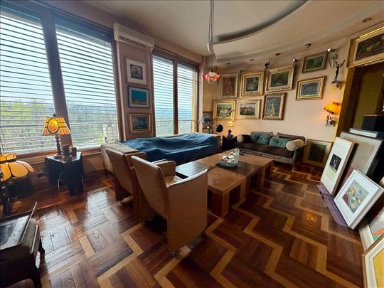 Retko u ponudi: stan 130 m2, stan sa dva ulaza 