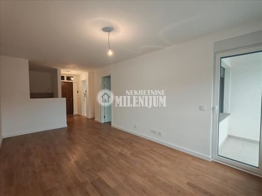 Savršen mali stan – Zemun, novogradnja, bez ulagan