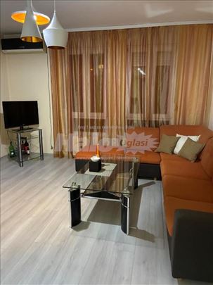 Stan pored Ada Mall-a, dvosoban 