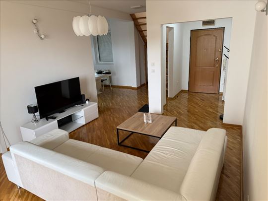 Zemun, Prvomajska- dupleks 100m², parking