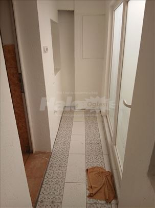 Zvezdara odlična lokacija, nenamešten