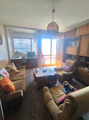 Blog 23, 3.0s, 70 m², pogled na dvorište