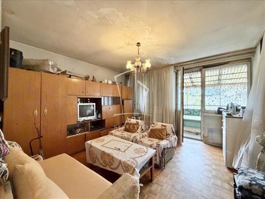 Blok 21, 67m2, za renoviranje ID#14660