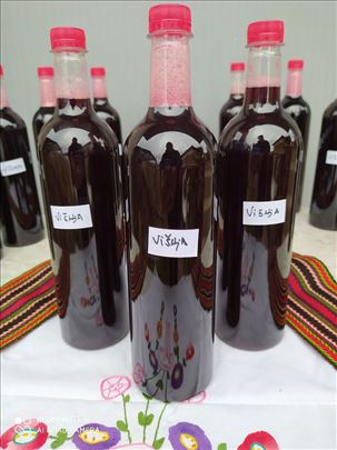 Domaći sirup od višnje