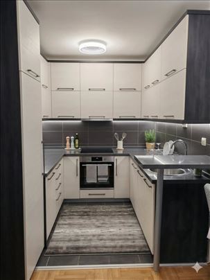 Izdaje se lep 1.5 stan u Vojvode Stepe ID#19203