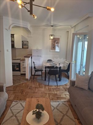 Izdajem jednoiposoban stan!