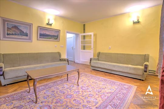 Jednosoban,namešten,42m2 kod Požeške-Parking