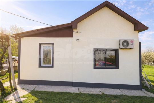 Kuća za stalni boravak 66 m2