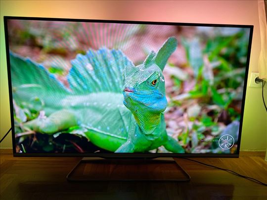 Philips 47 (119cm) Smart TV – Ambilight 3 – Full