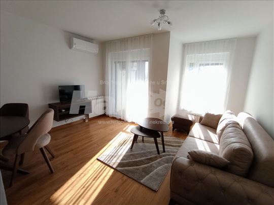 Savada 3 sa garažnim mestom