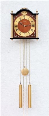 Zidni sat sa tegovima DUGENA.