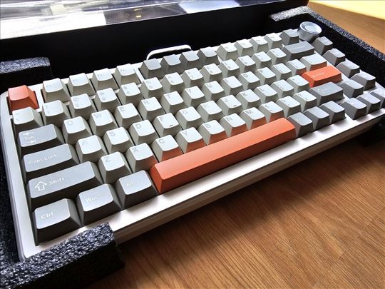 Ajazz AK820 Max Plus – Mehanička Tastatura 