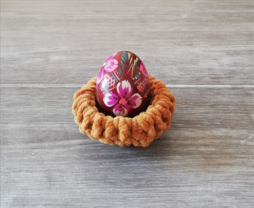 Braon heklan korpica za uskršnja jaja, Ručni rad