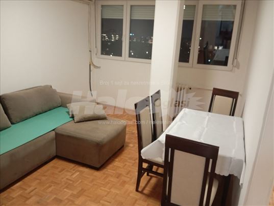 Izdajem jednoiposoban stan