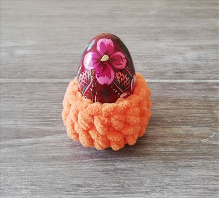 Narandžasta heklana korpica za uskršnja jaja (1)