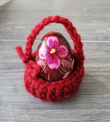 Bordo heklana korpa za uskršnja jaja, Ručni rad