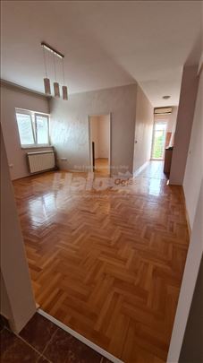 Dvosoban sa grejanjem i parkingom