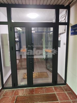 Dvosoban stan na prodaju