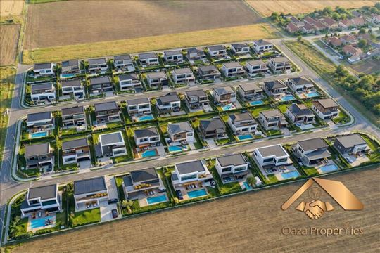 Parcele u Jakovu od 4,77 do 5,37 ari (uk. 2,3 ha)
