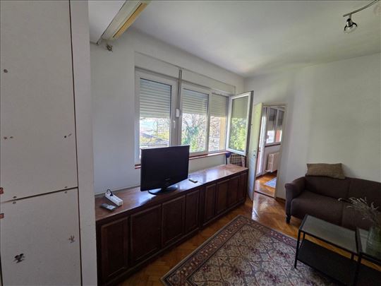 Karaburma -55m2-dvoiposoban namešten stan -1/2