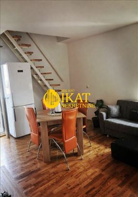 Krnjača 42m2, kompletno namešten duplex + parking