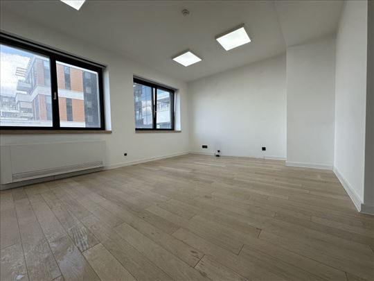 Novi Beograd - A Blok, 32 m2 za poslovni prostor