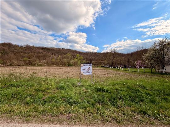 Plac sa potokom! - Parcani (Kosmaj) 37ari 