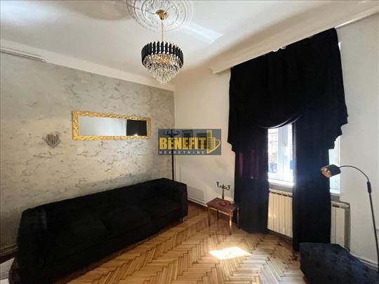 Salonac kod Kalenić pijace