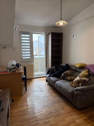 SJAJNA ponuda! Top lokacija, dvosoban stan, terasa