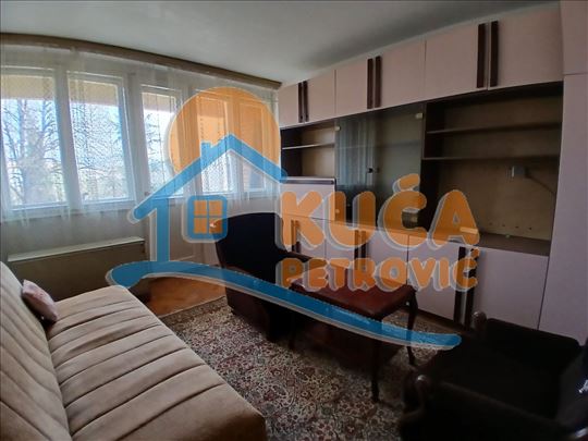 Izdaje se stan na Paliluli