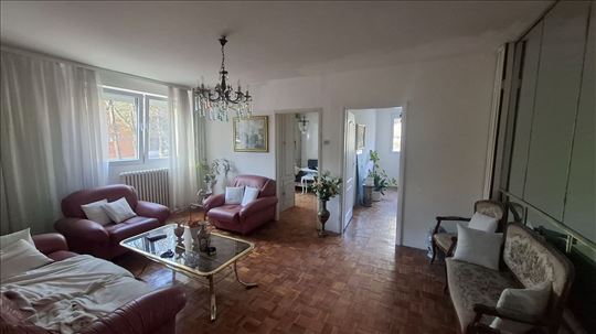 Kod Fonrane, komforan porodični stan, kao I sprat