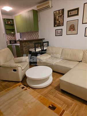 Kosovska, 60m2, mali troškovi, nov nameštaj