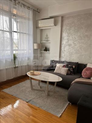 Namešten jednosobam stan blok 64