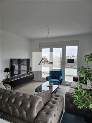 Pančevo centar Lux Penthouse sa garažom 4.0